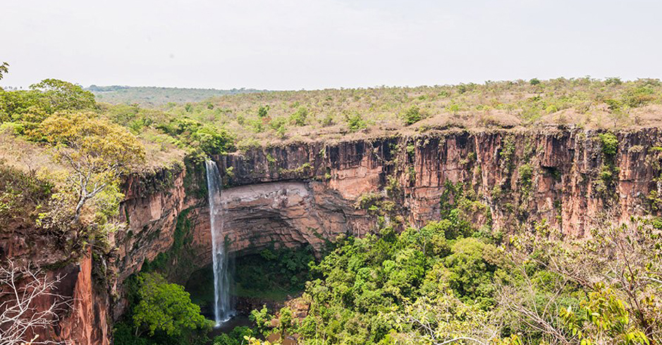 Queda d` água - Chapada dos Guimarães (MT)