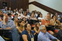 Rede Unida lota o “Plenarinho” da UFRGS